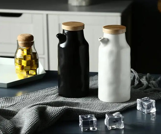 1PC 400ML Ceramic Oil Bottle Leak-Proof Kitchen Vinegar Oil Olive Dispenser Bottle Japanese-Style Seasoning Oil Pot JO 1090